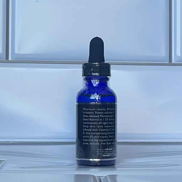 Peter Thomas Roth Retinol Fusion PM Night Serum Sealed. 30 ML / 1 FL OZ - Picture 2 of 4